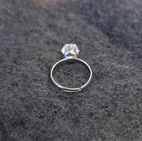 Silver-toned adjustable ring. - Picture 3 of 3